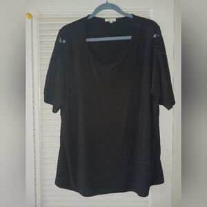 Black texture fabric with 1/2 sleeves with Lattice sleeves 2xl